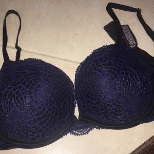 Victoria’s Secret Bombshell Bra